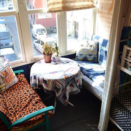 My Happy Home Hostel İzmir Buitenkant foto