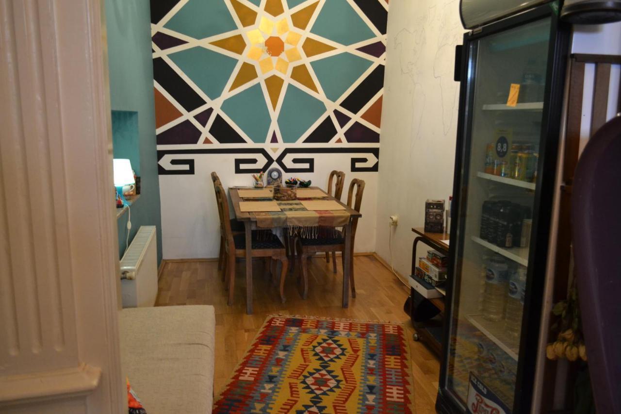 My Happy Home Hostel İzmir Buitenkant foto