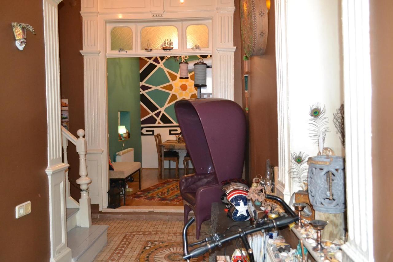 My Happy Home Hostel İzmir Buitenkant foto