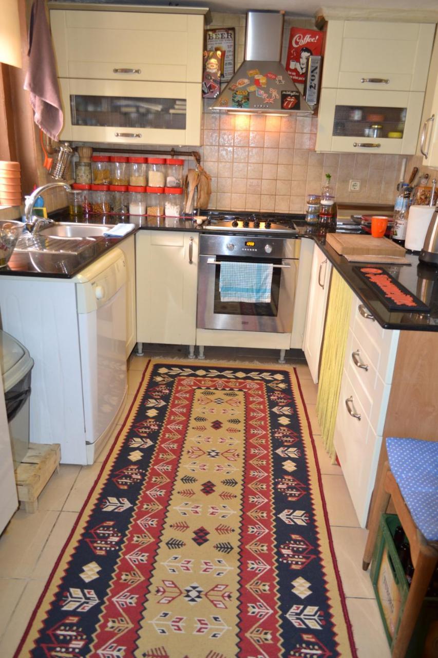 My Happy Home Hostel İzmir Buitenkant foto