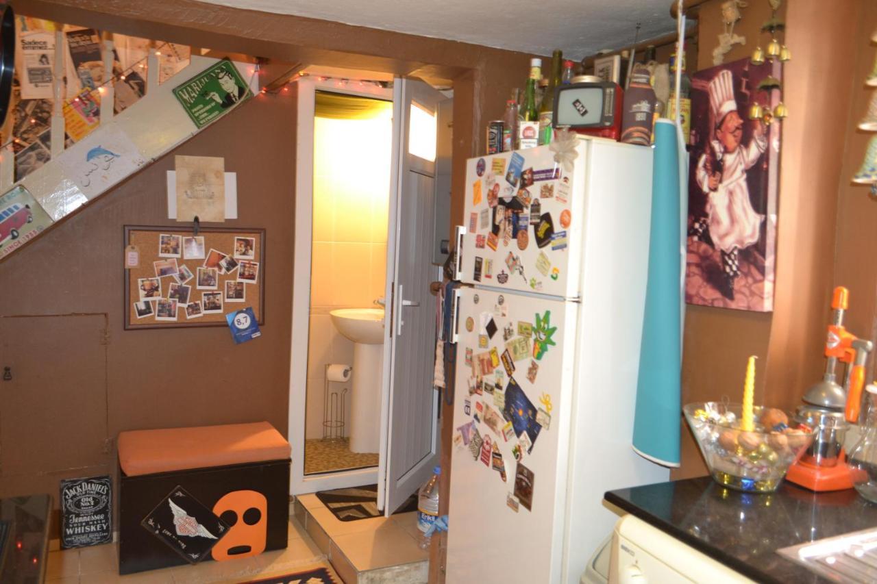 My Happy Home Hostel İzmir Buitenkant foto