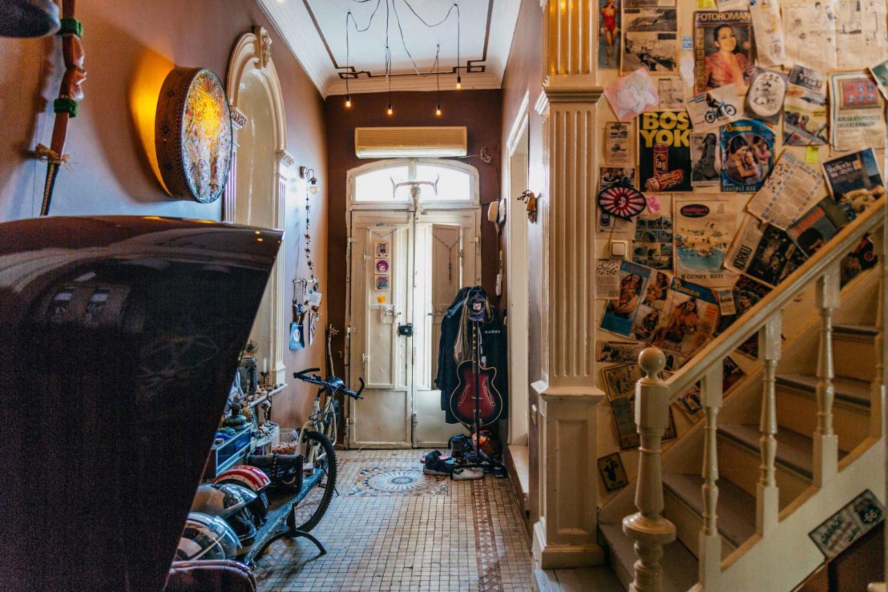 My Happy Home Hostel İzmir Buitenkant foto